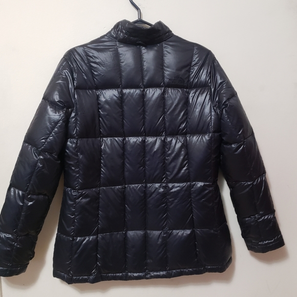 The North Face 550 Women's Puffer Jacket - Picture 3 of 11